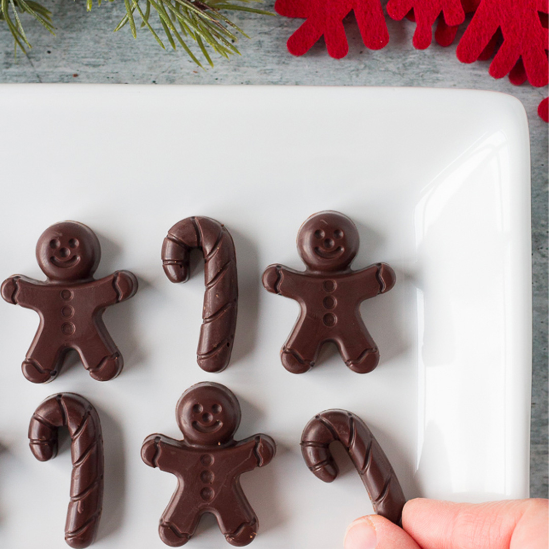 8 Cup Gingerbread & Candy Cane Chocolate / Ice Mould